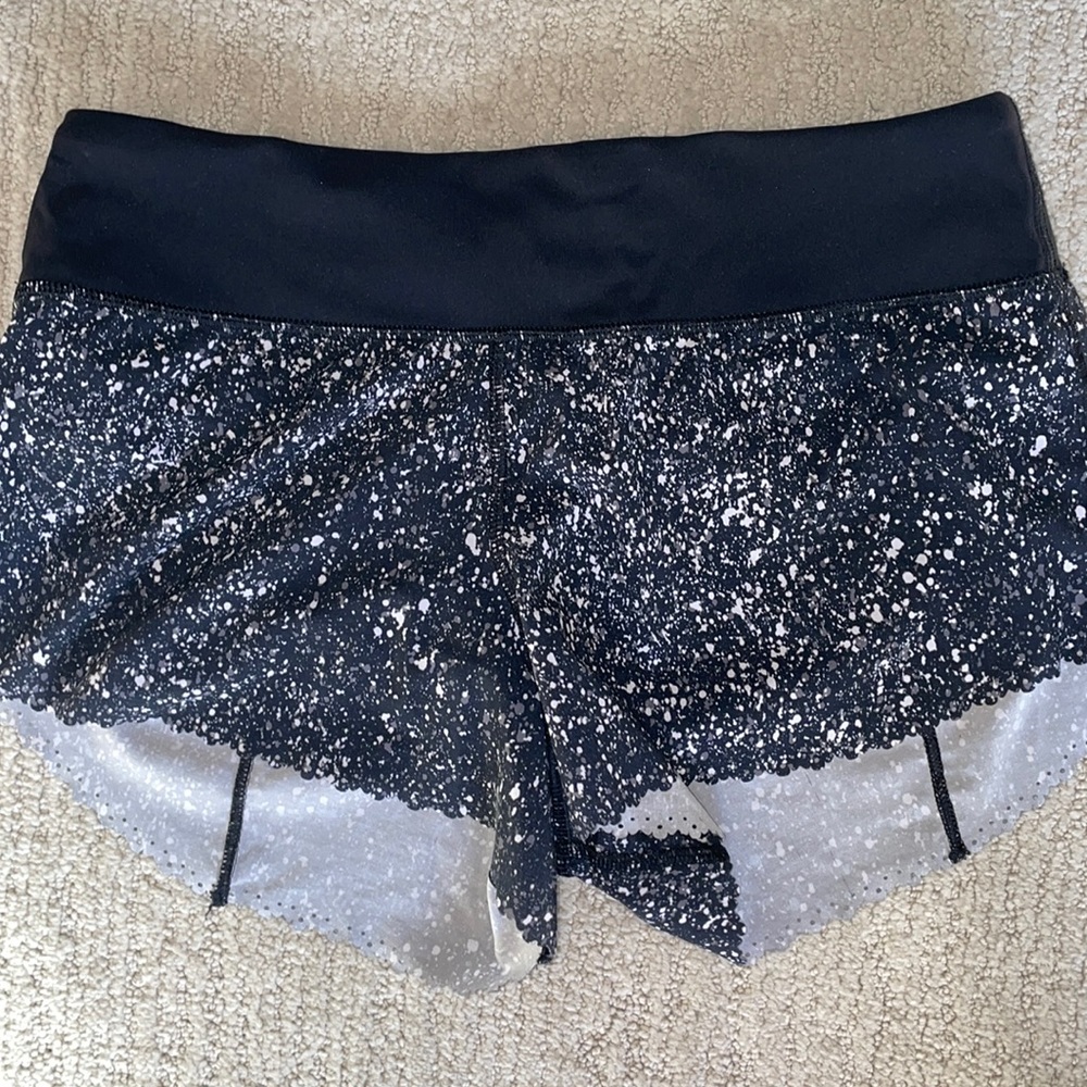 RARW SCALLOPED EDGE SPEED UP SHORT